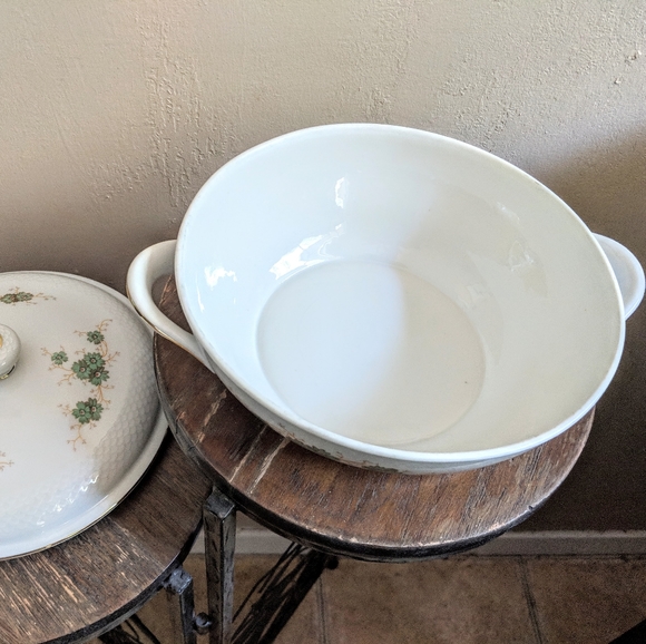 Vintage Thomas Vegetable bowl w/Lid - Picture 4 of 6